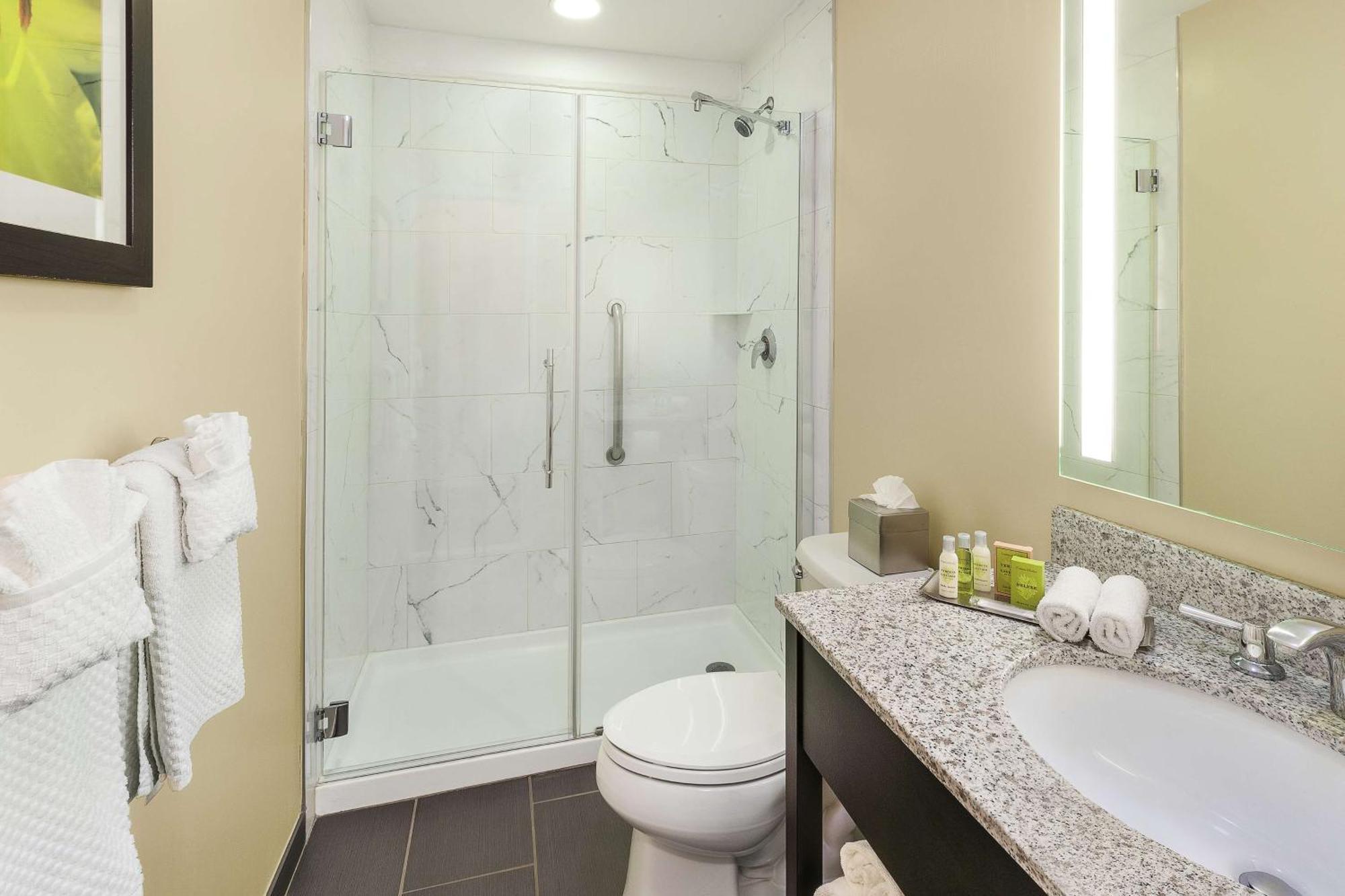 Doubletree By Hilton Cape Cod - Hyannis Hotel Ngoại thất bức ảnh