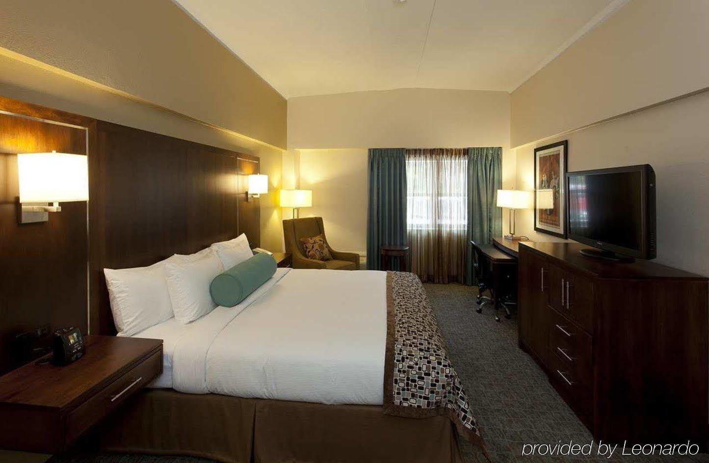 Doubletree By Hilton Cape Cod - Hyannis Hotel Ngoại thất bức ảnh